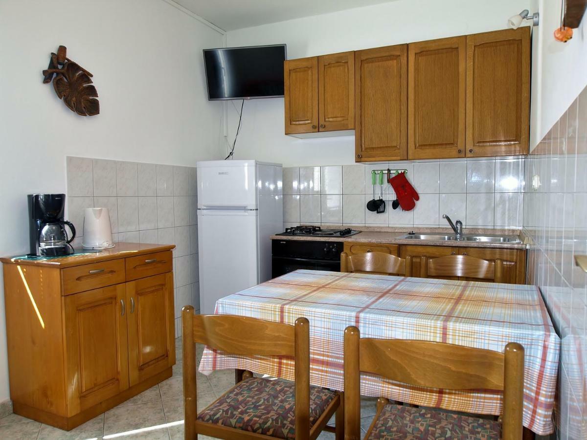 Apartmani Danijela Lopar Exteriör bild